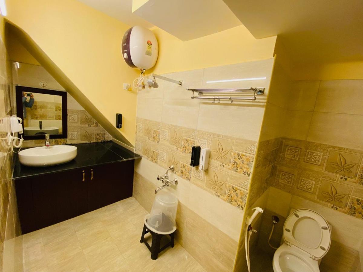Aakash Rooms And Cottages, Ooty Esterno foto