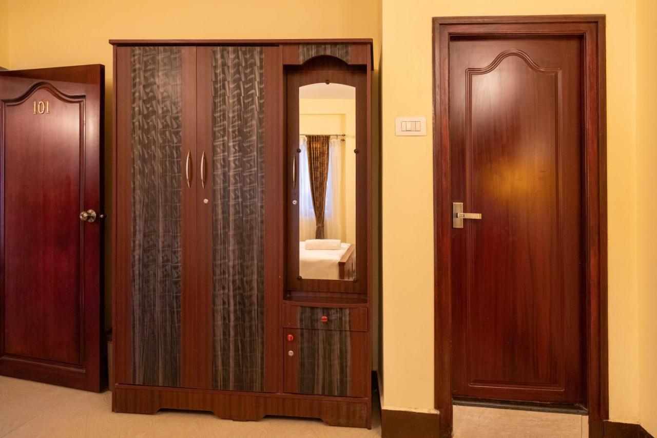 Aakash Rooms And Cottages, Ooty Esterno foto
